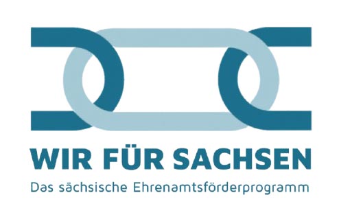 Förderlogo Wir für Sachsen auf weißem Hintergrund